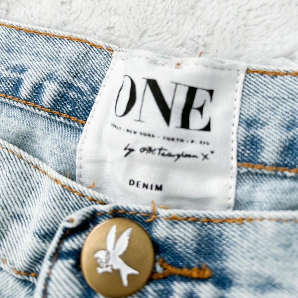 NWT- ONE TEASPOON Awesome Baggies Distressed Jean in Classic - Picture 9 of 15